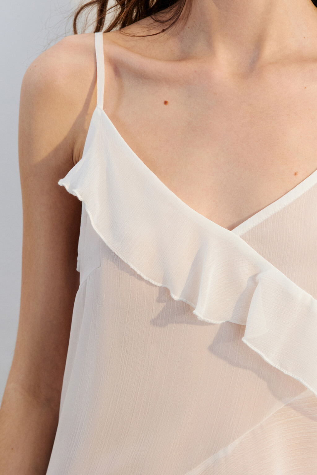 Топ шифоновый с асимметричными воланами - цвет молочный - 8