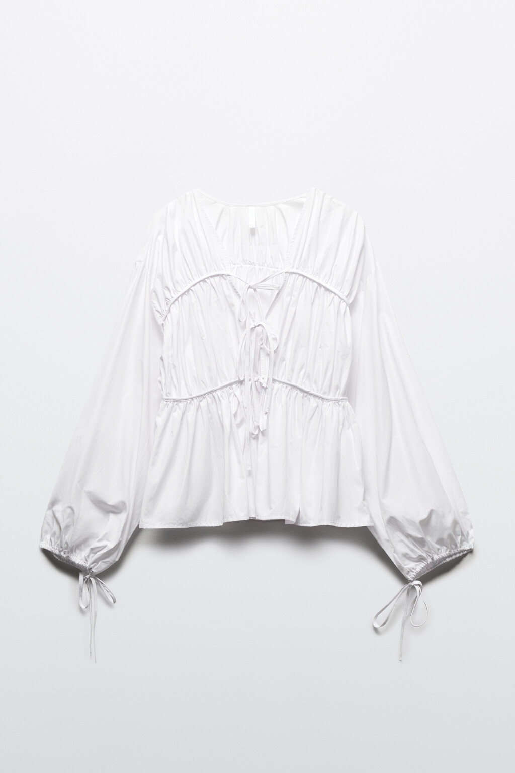 Блузка на завязках с объемными рукавами - цвет белый - 8