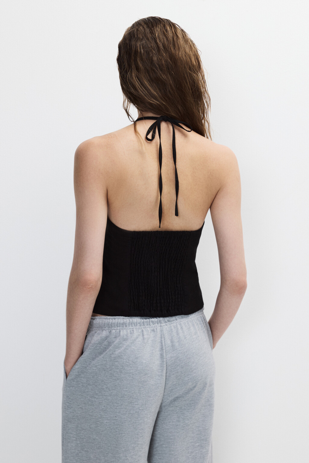 Топ с завязками на шее и бантиками - цвет черный - 3