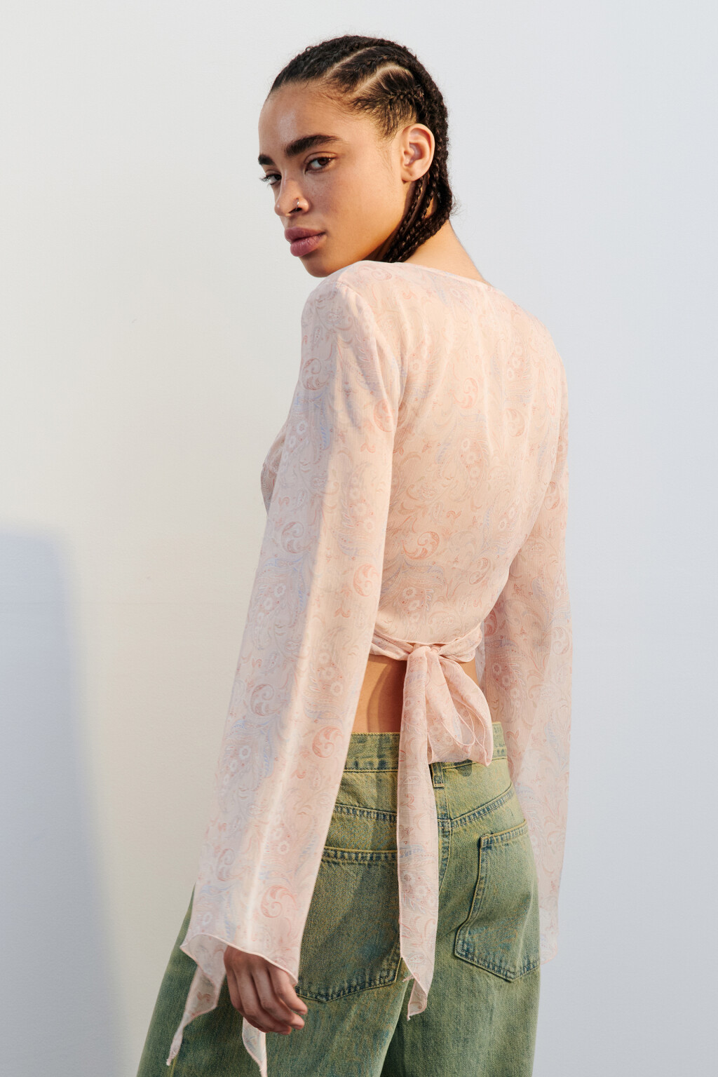 Блузка шифоновая на завязках с оборками - цвет бежевый - 3