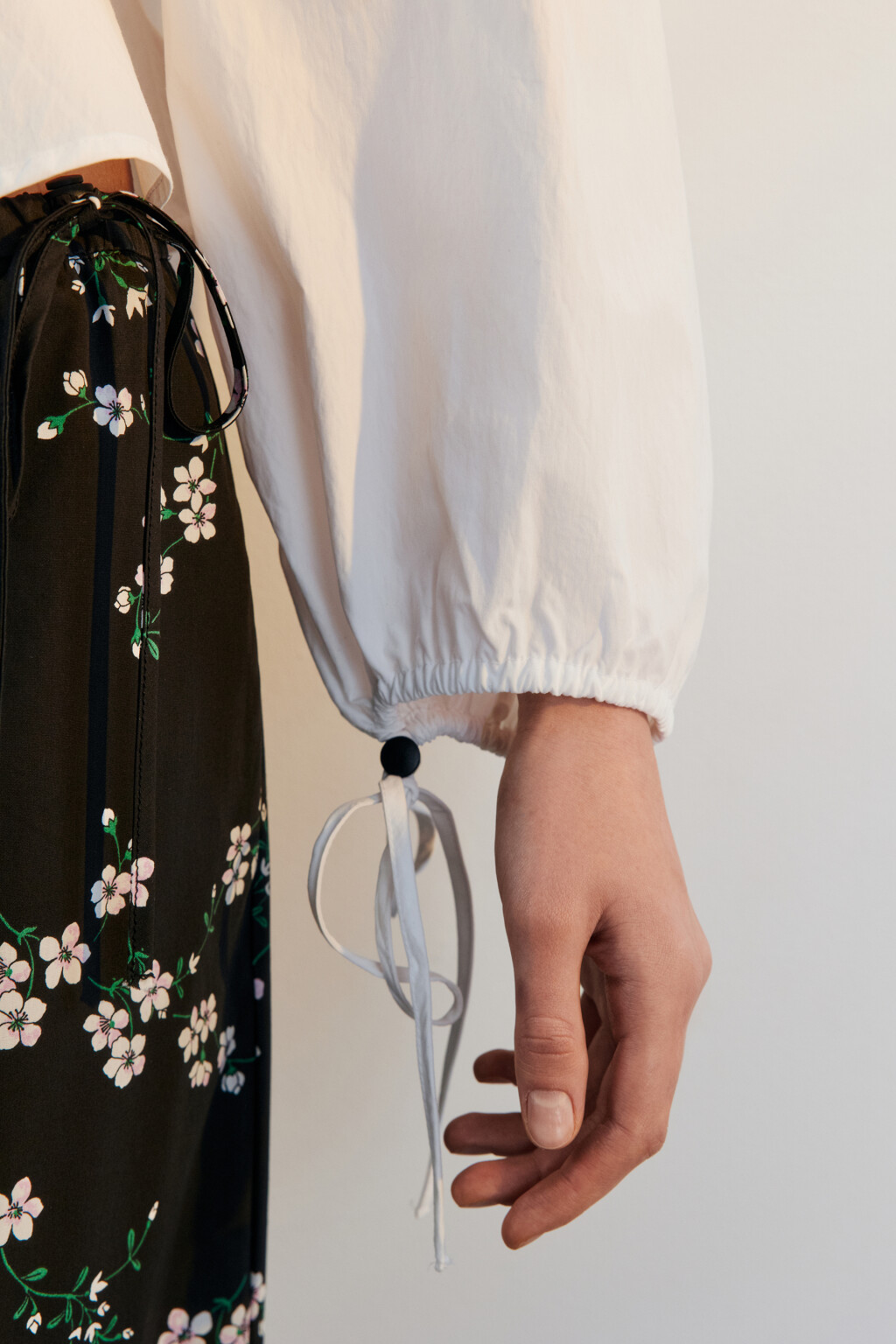 Блузка с пышными рукавами и баской - цвет белый - 9