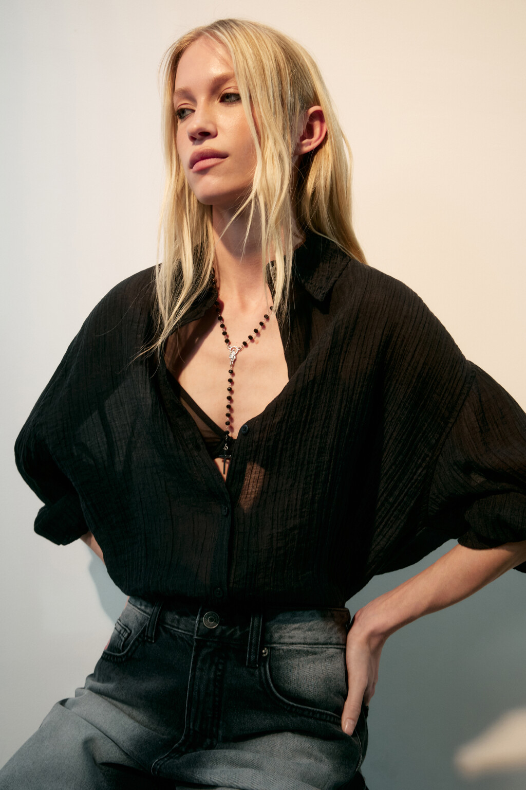 Рубашка oversize из лиоцелла - цвет черный - 1