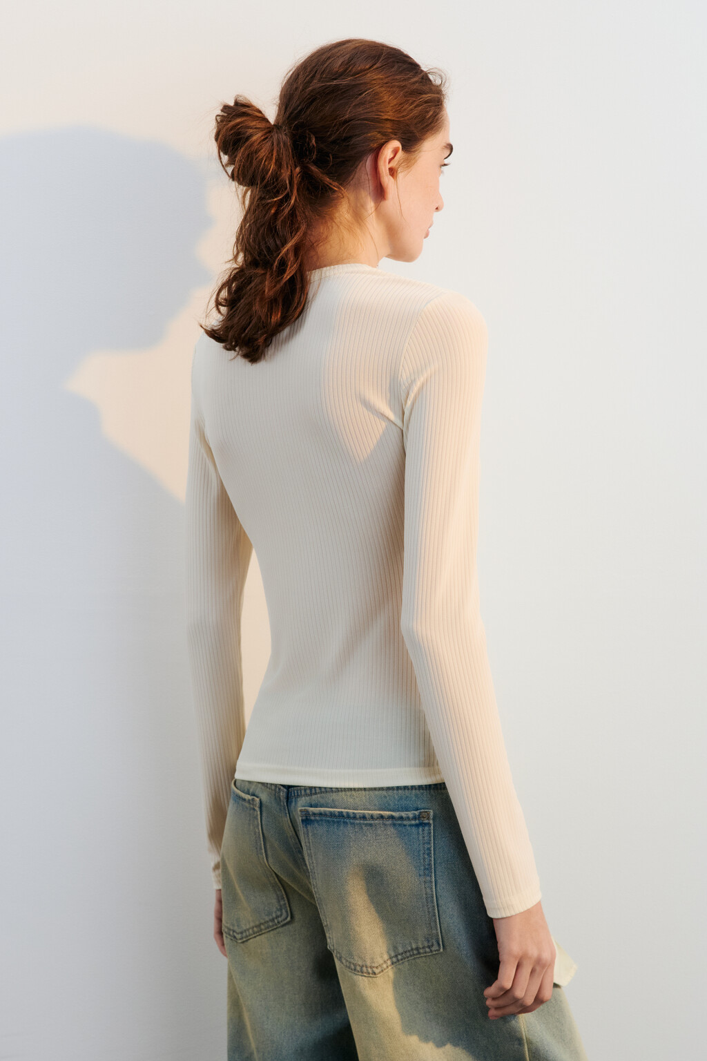 Лонгслив облегающий в рубчик с пуговицами - цвет белый - 3