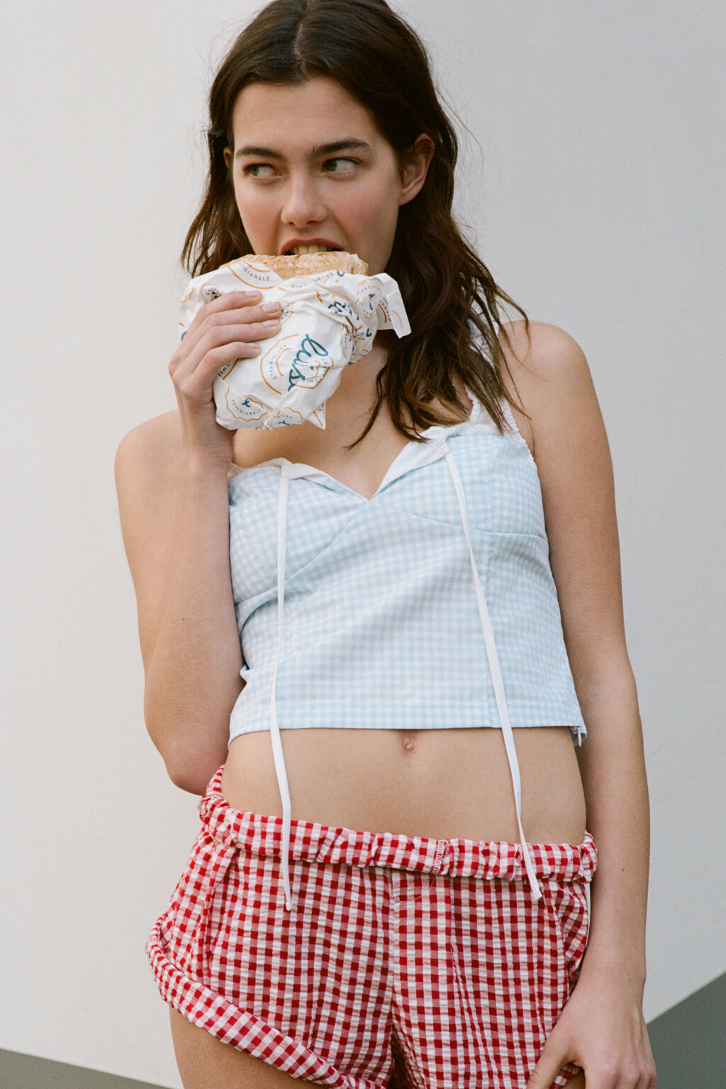 Топ облегающий с завязками на груди - цвет синий - 8