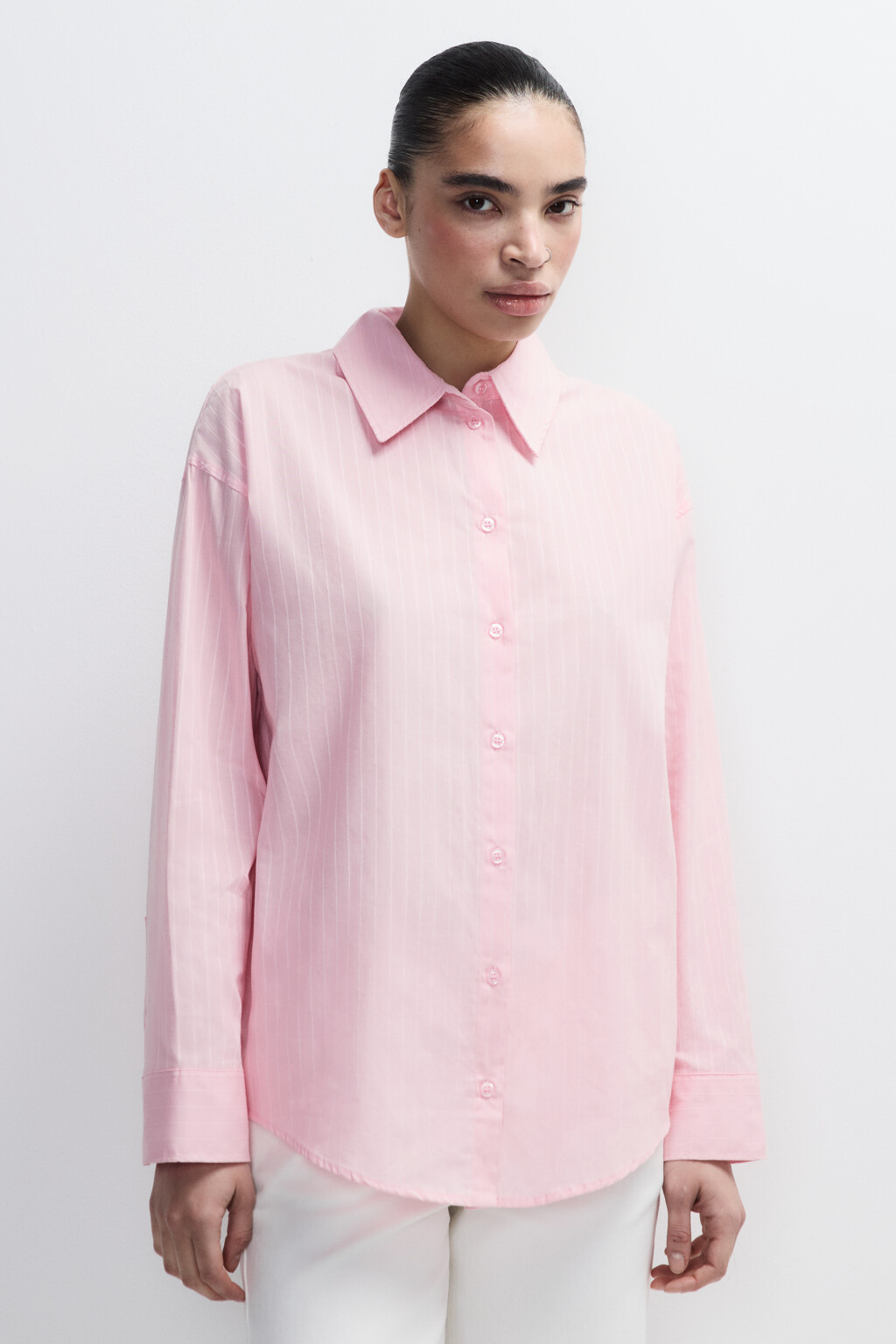 Рубашка с разрезом и завязками на спине - цвет розовый - 2