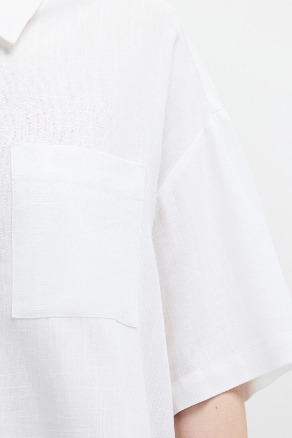 Рубашка укороченная из вискозы со льном - цвет белый - 6