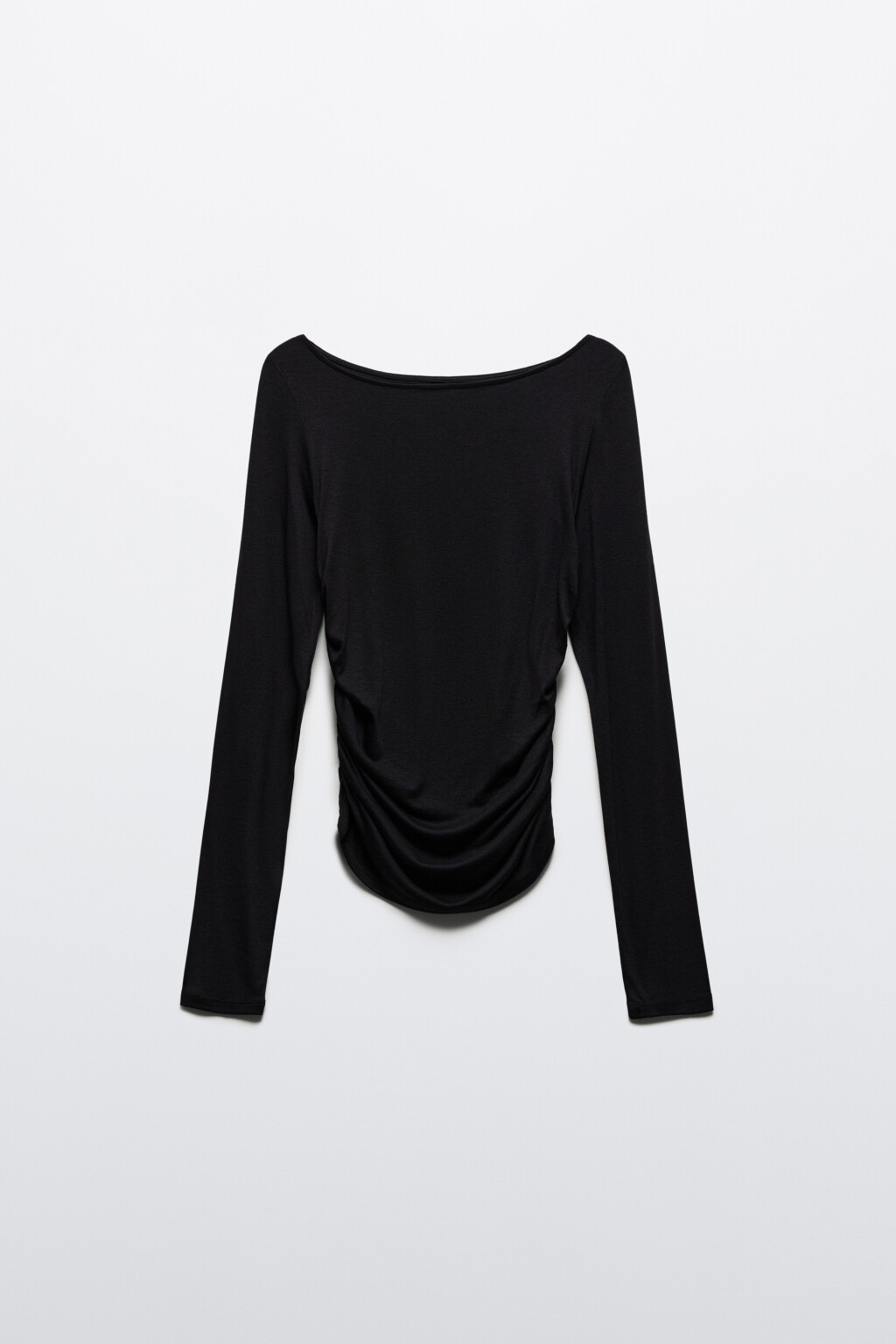 Лонгслив с вырезом-лодочкой и драпировками - цвет черный - 7