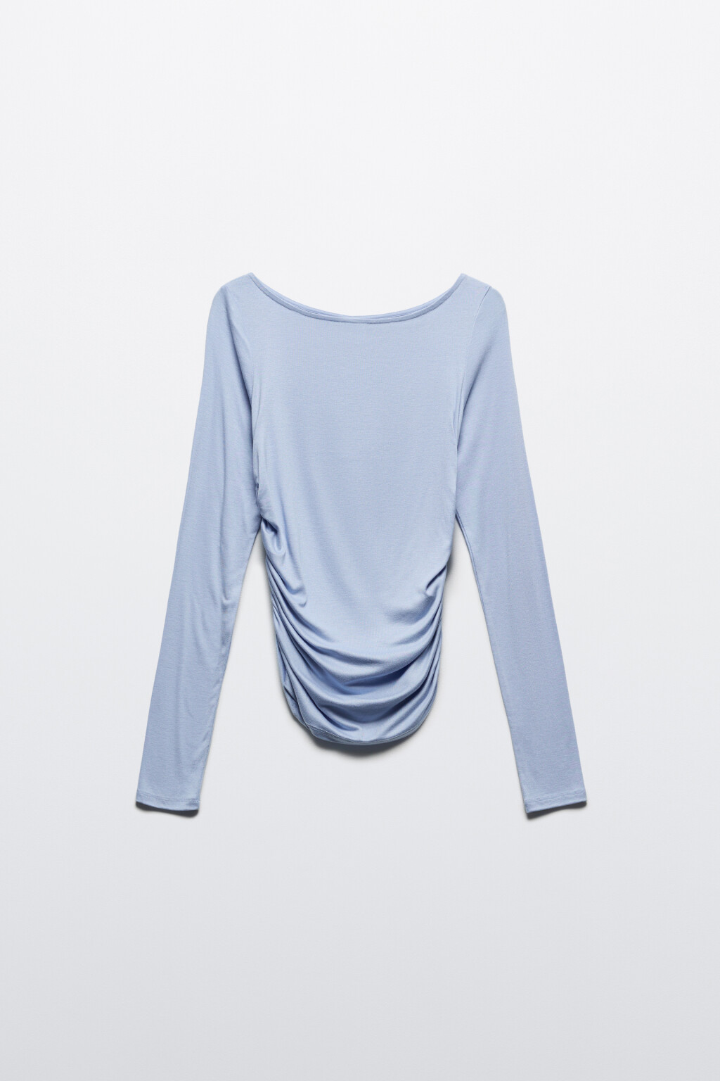 Лонгслив с вырезом-лодочкой и драпировками - цвет голубой - 8