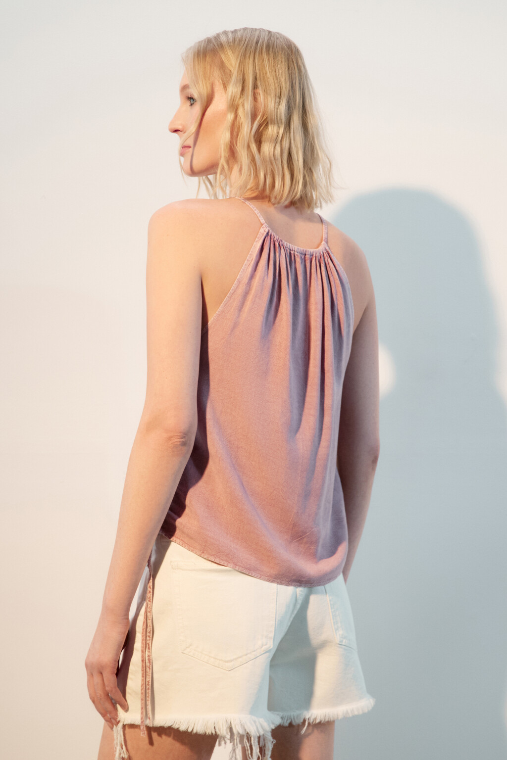 Майка-топ вискозная с завязками по бокам - цвет розовый - 4