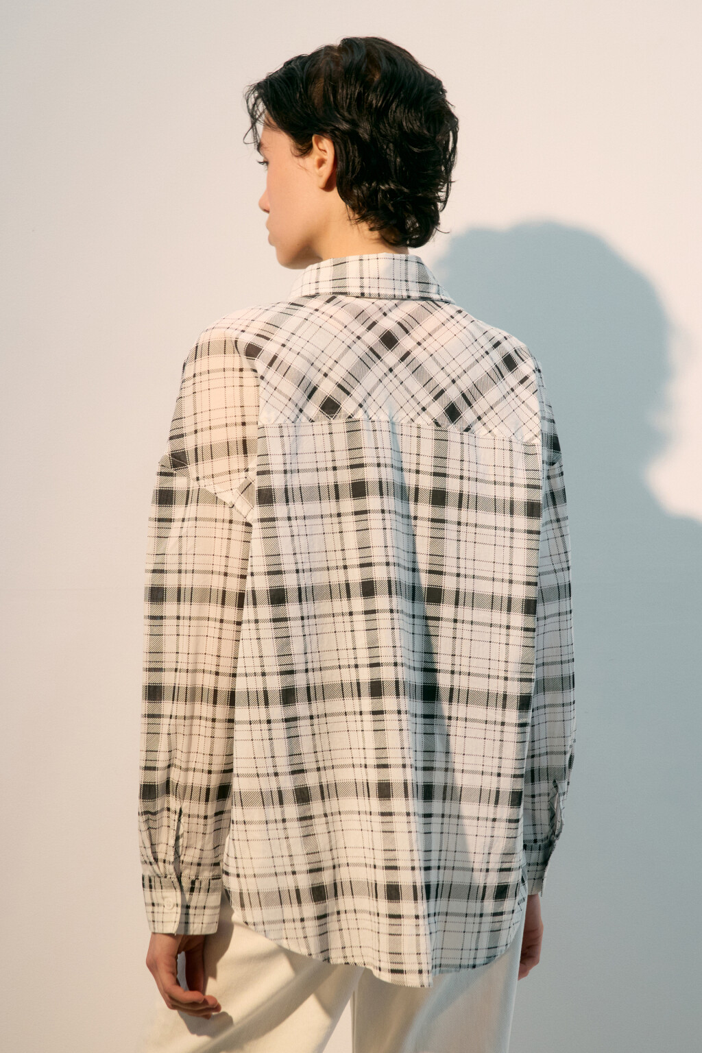 Рубашка oversize в клетку из тонкого хлопка - цвет белый - 3