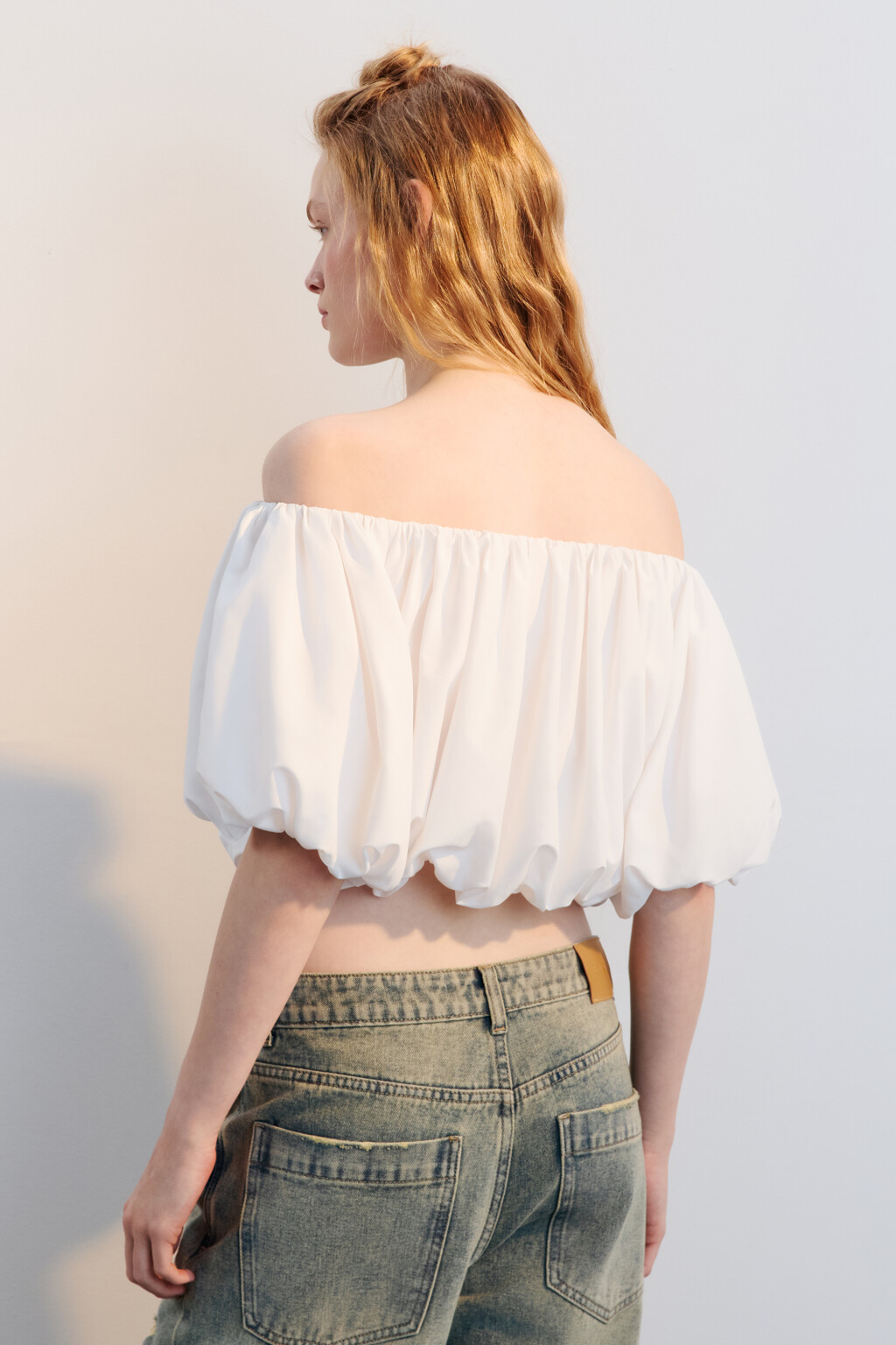 Топ-баллон пышный с рукавами - цвет белый - 4