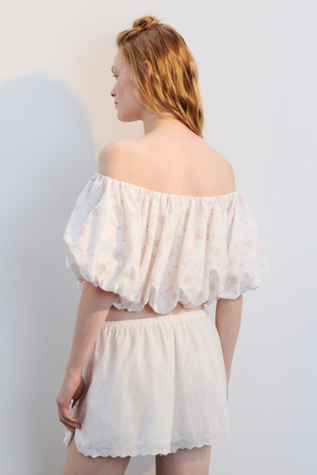 Топ-баллон пышный с рукавами - цвет белый - 4