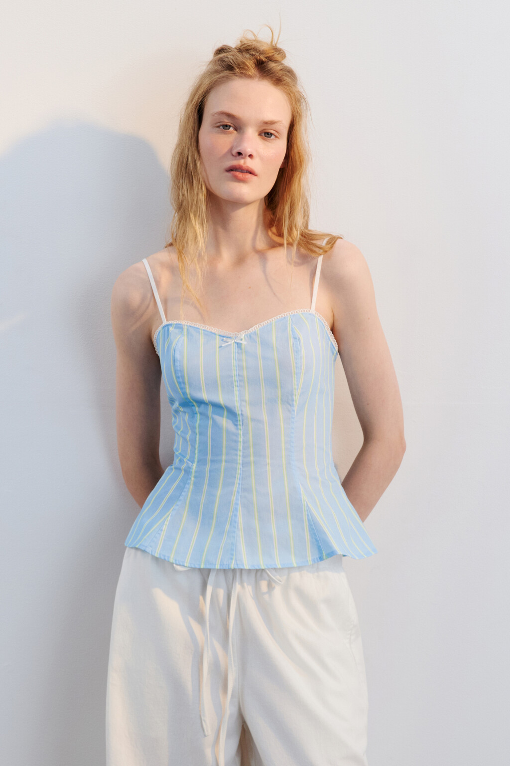 Топ облегающий на бретельках - цвет голубой - 2