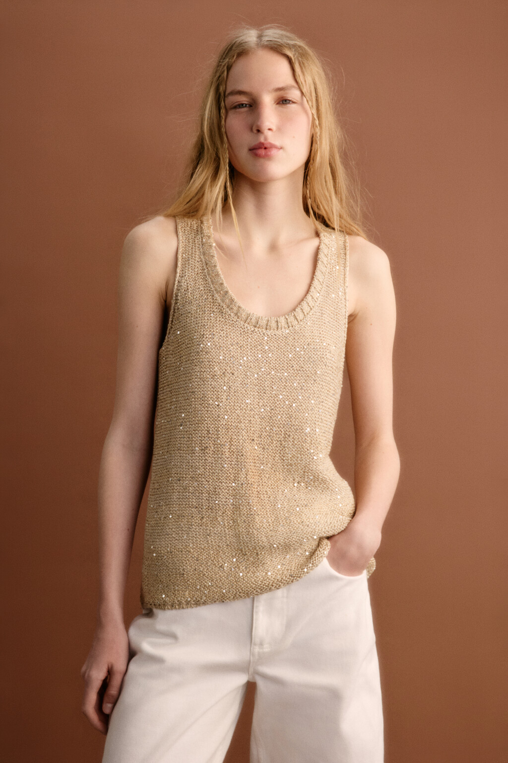 Майка вязаная с пайетками - цвет бежевый - 4
