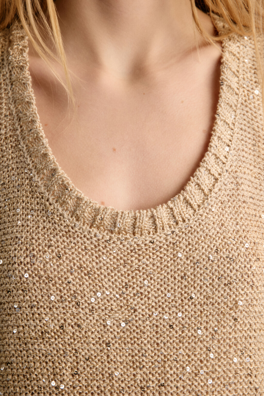 Майка вязаная с пайетками - цвет бежевый - 7