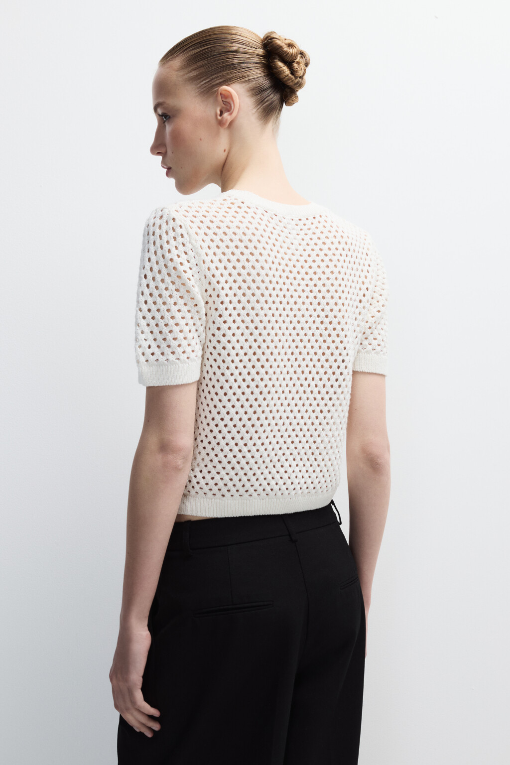Джемпер ажурный с короткими рукавами - цвет молочный - 3