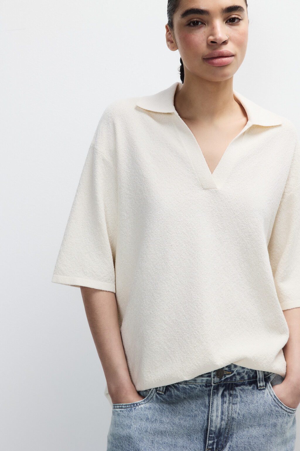 Джемпер тонкой вязки с воротником - цвет бежевый - 1