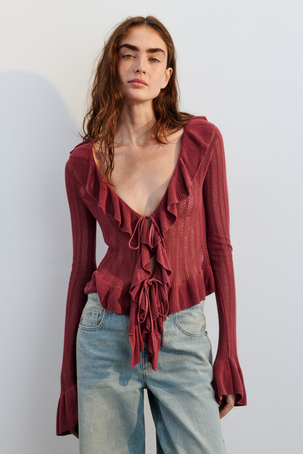 Кардиган на завязках ажурный с оборками - цвет розовый - 3