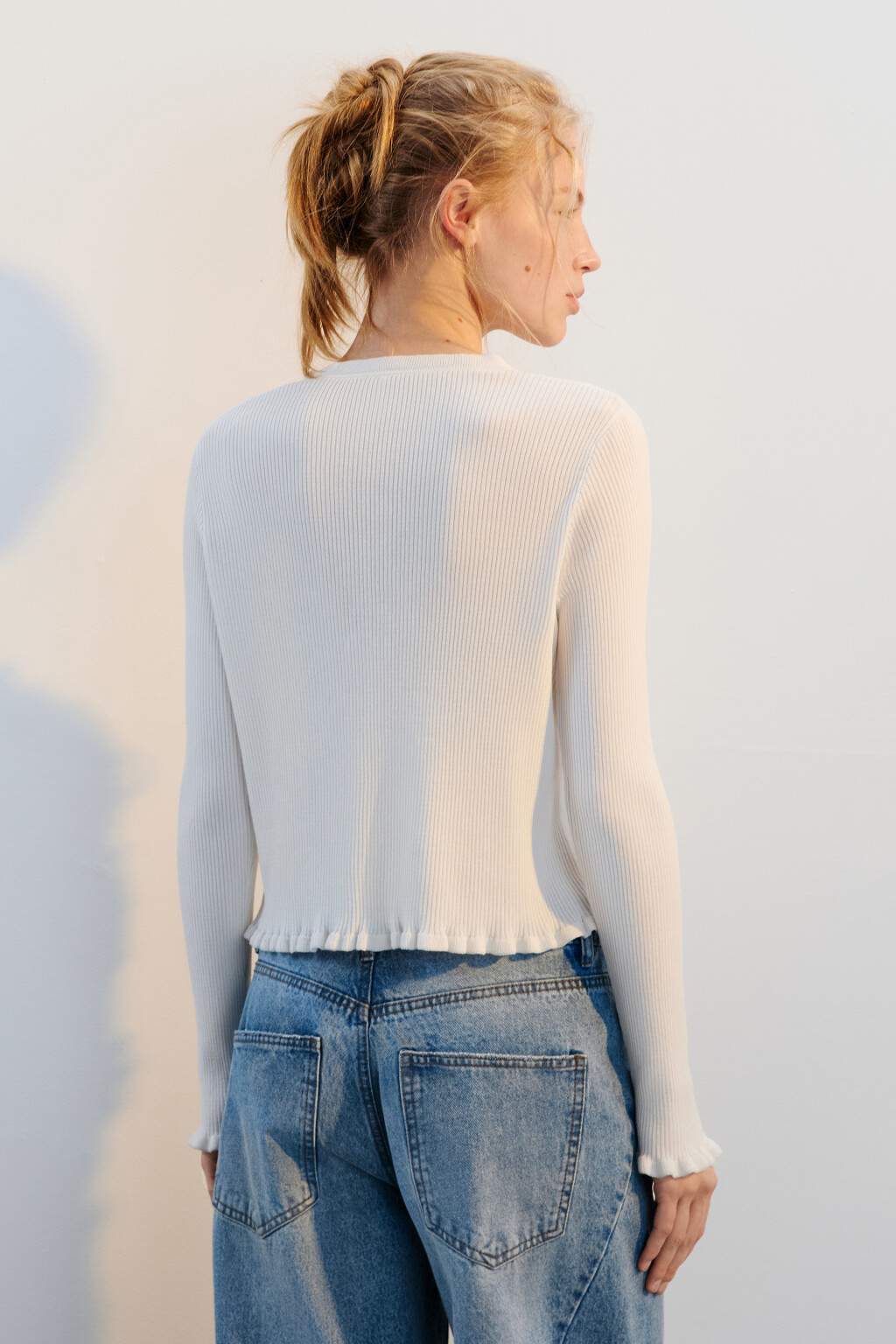 Кардиган укороченный на завязках с оборками - цвет молочный - 3