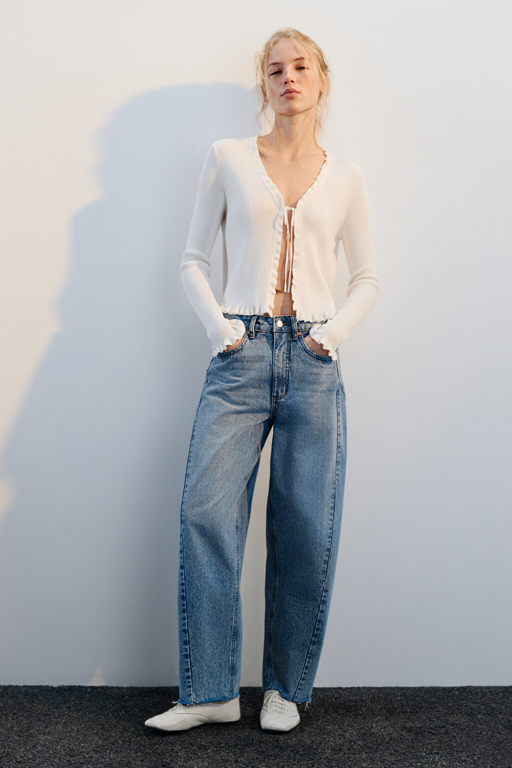 Кардиган укороченный на завязках с оборками - цвет молочный - 4