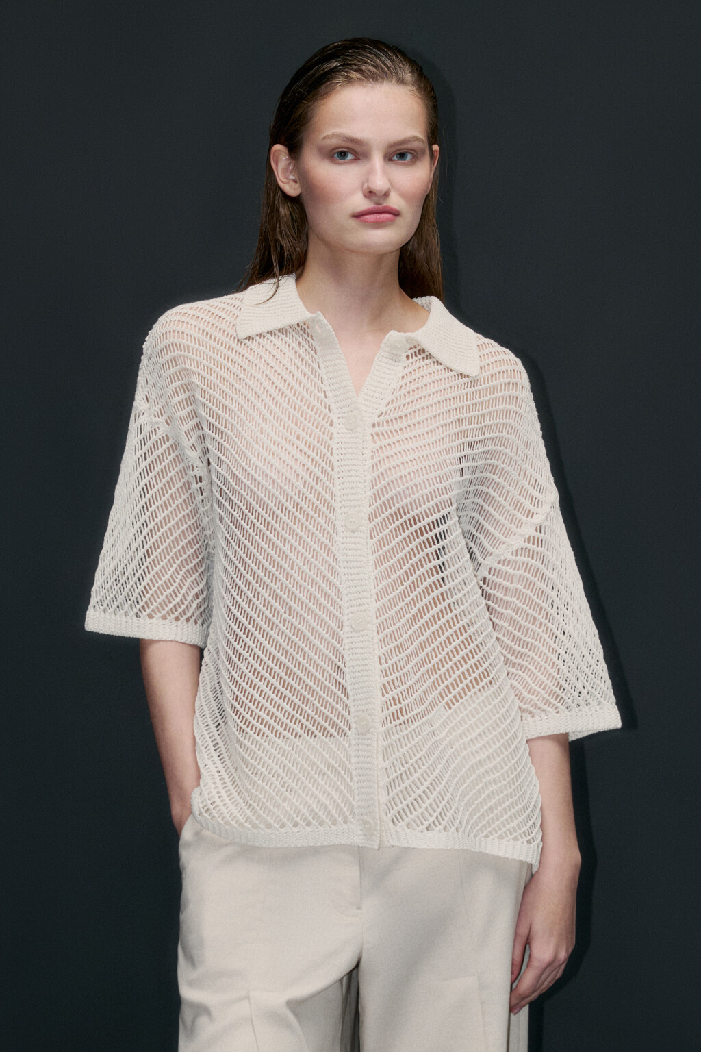 Рубашка-сетка ажурная с короткими рукавами - цвет бежевый - 3