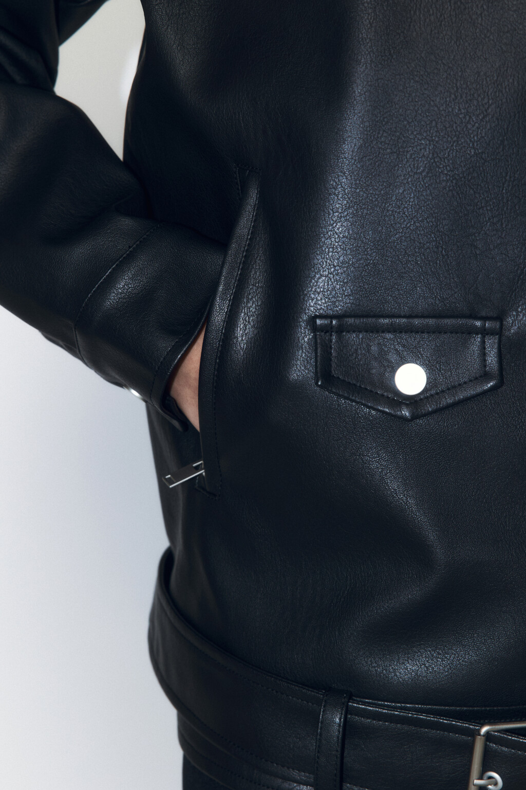 Куртка-косуха свободная с ремнем - цвет черный - 7