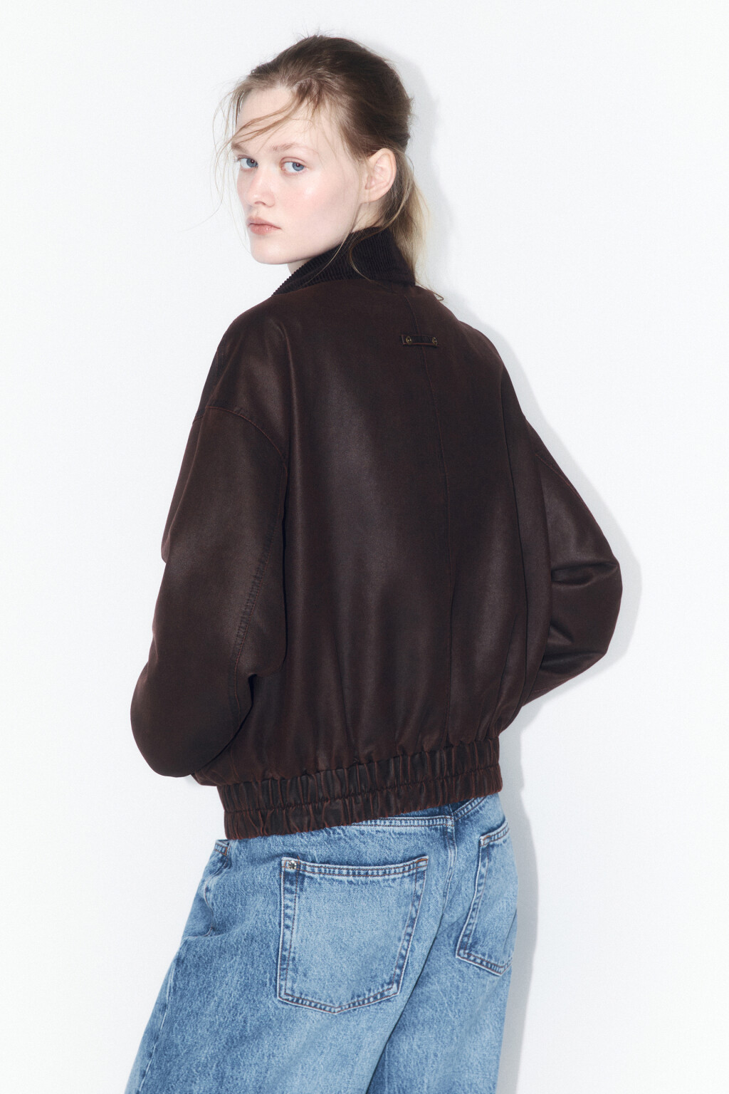 Куртка-бомбер с вельветовым воротником - цвет бежевый - 4