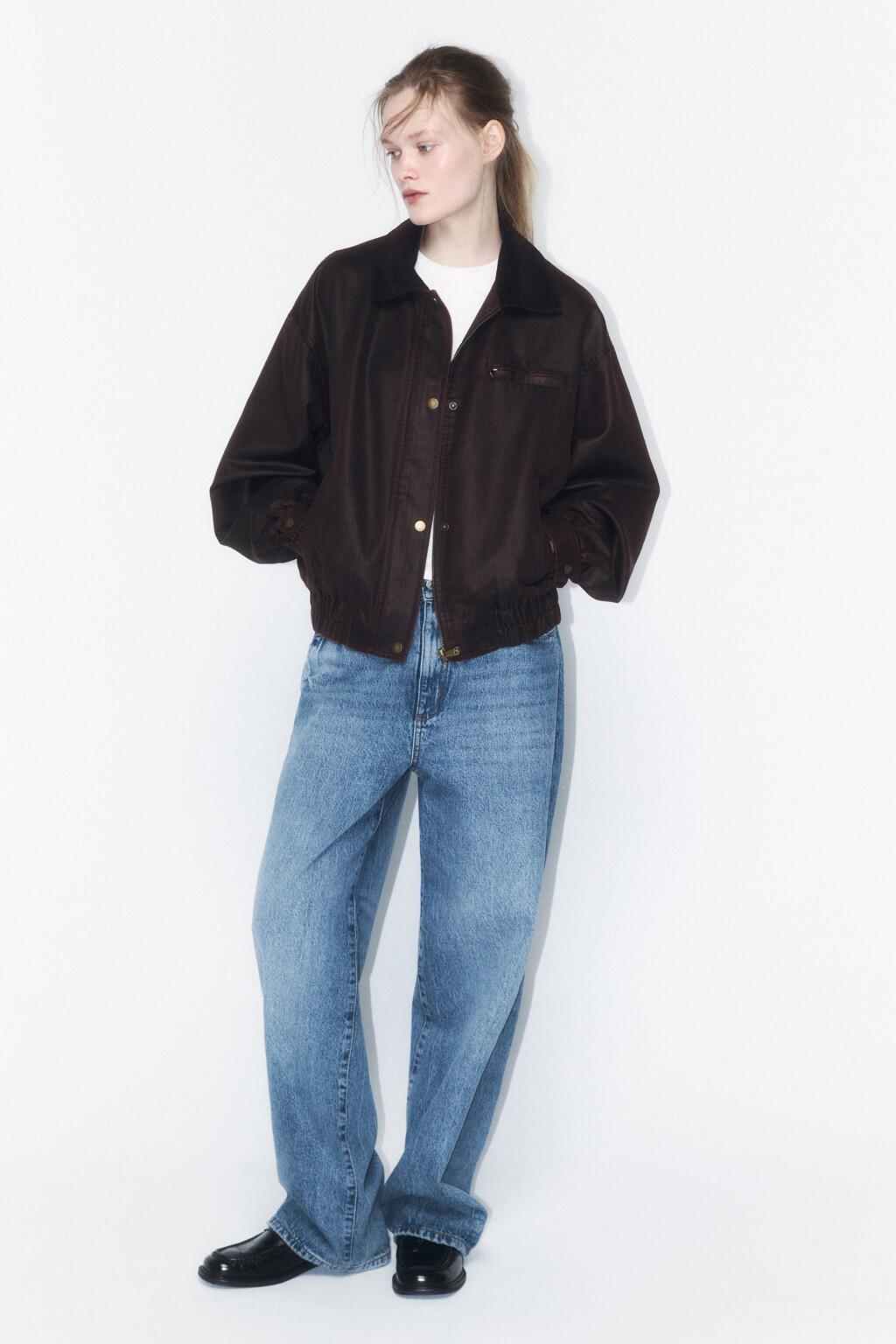 Куртка-бомбер с вельветовым воротником - цвет бежевый - 5