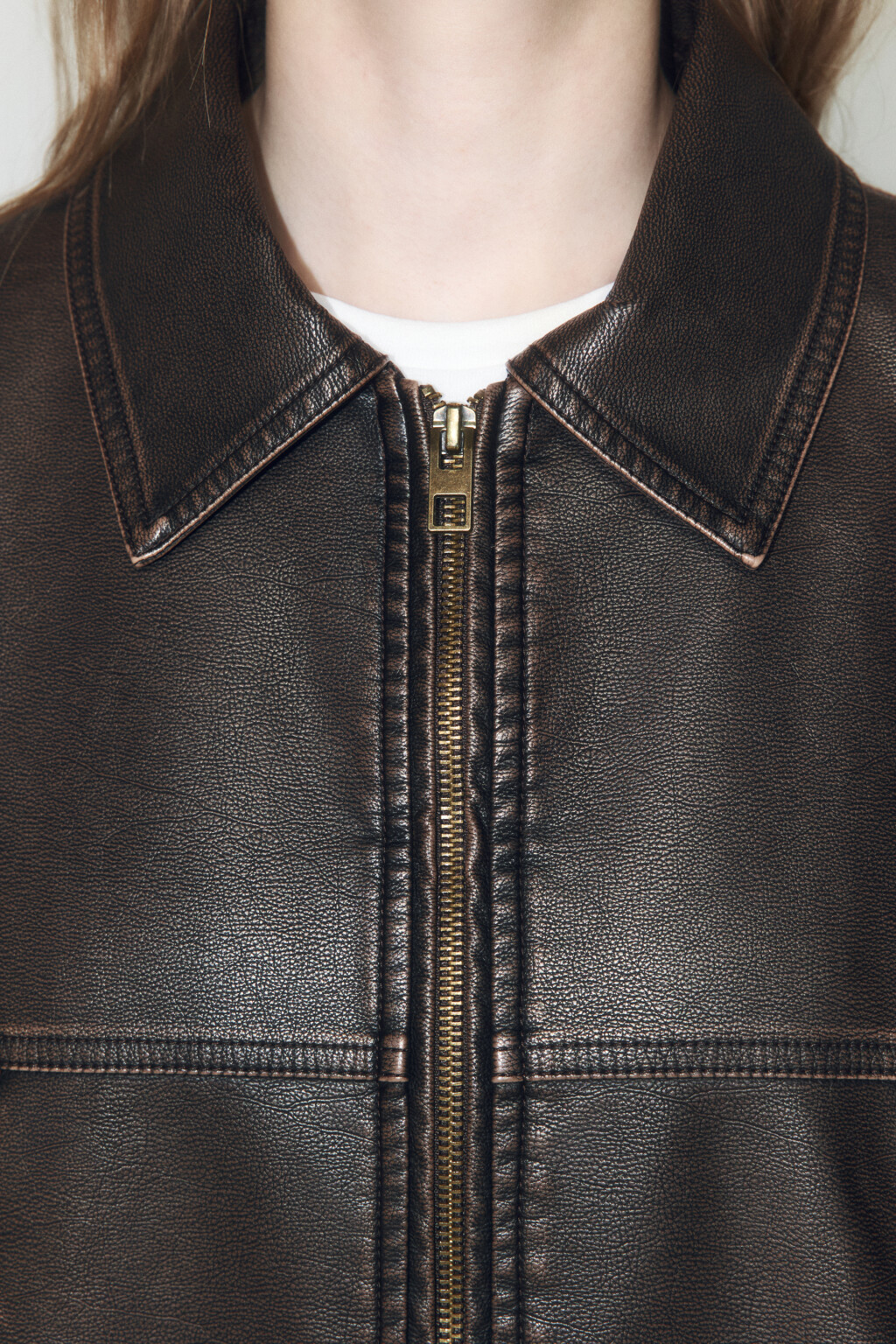 Куртка-бомбер oversize из искусственной кожи - цвет коричневый - 6