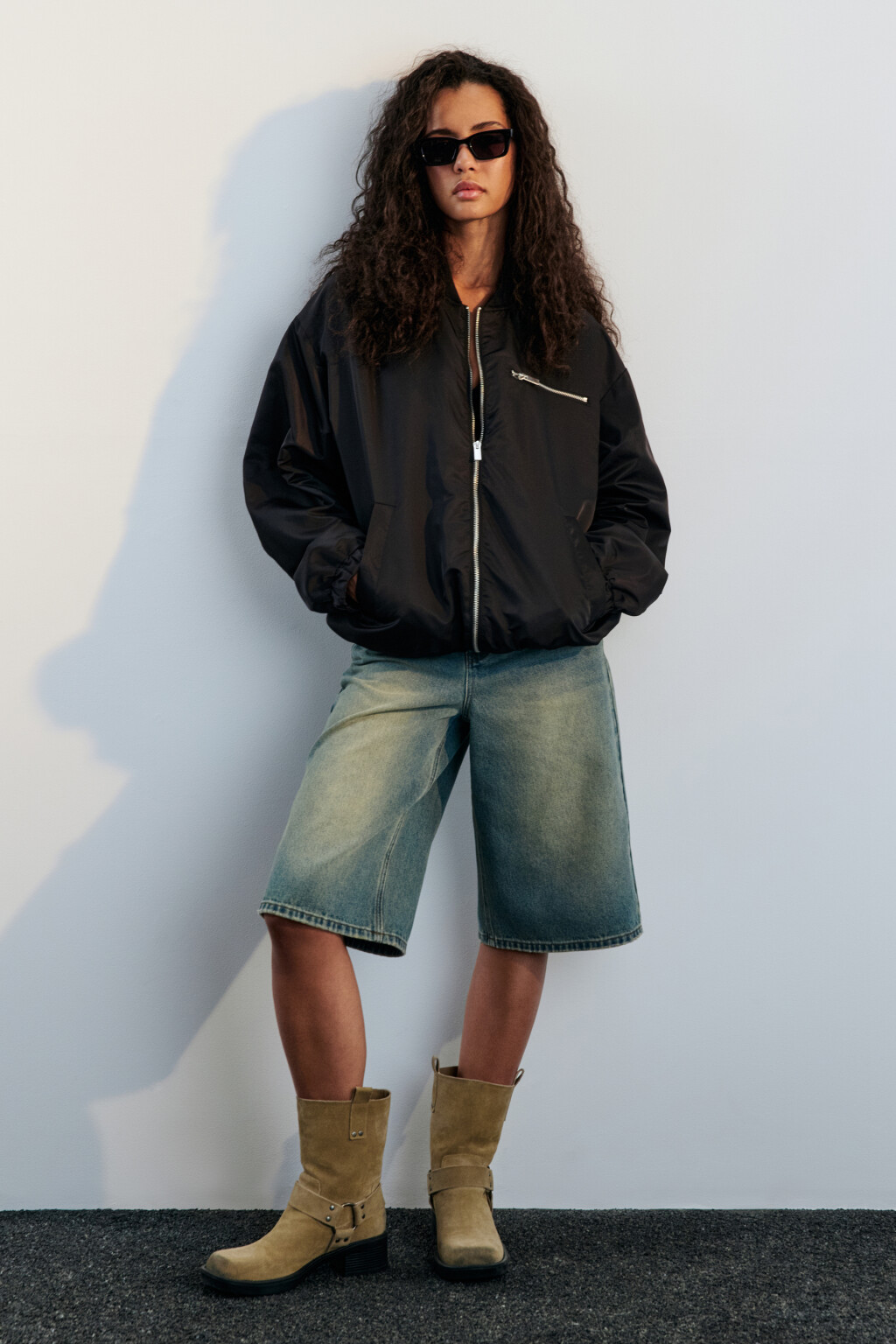 Куртка-бомбер из плащевой ткани - цвет черный - 4