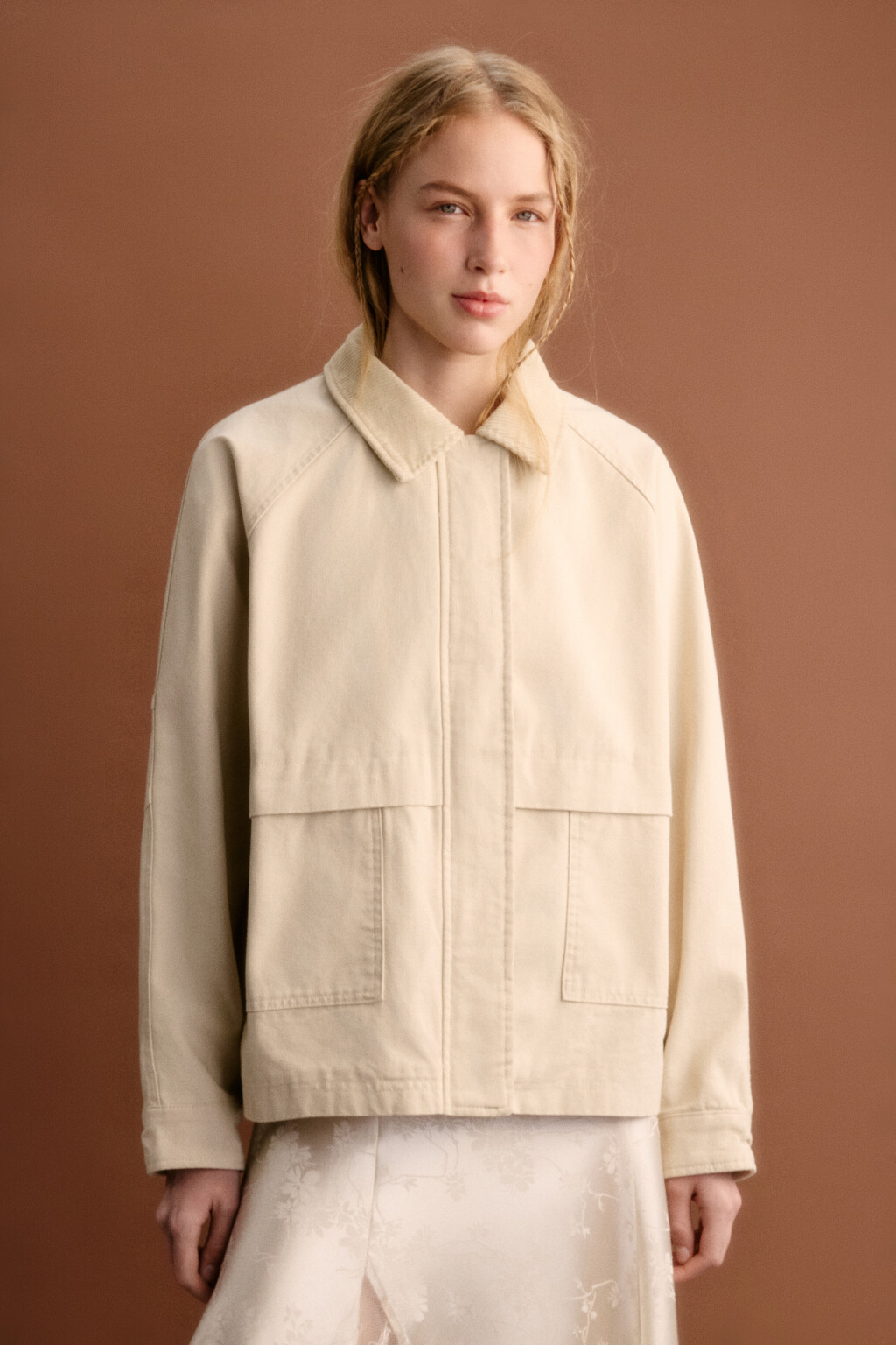 Куртка-рубашка с вельветовым воротником - цвет бежевый - 4