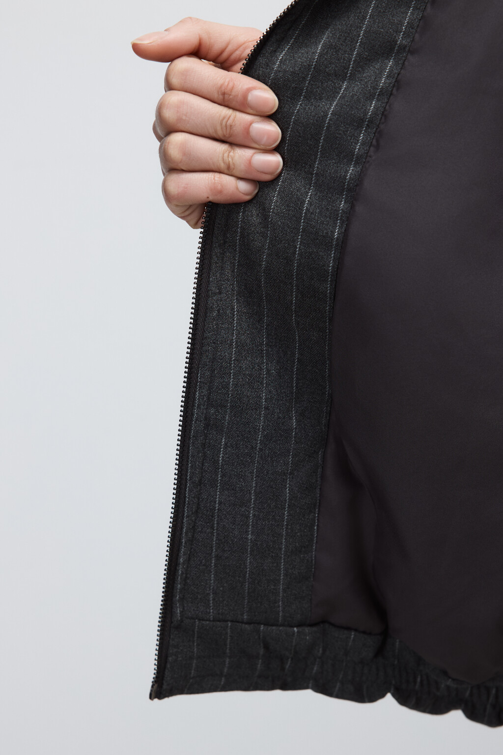 Куртка-бомбер утепленная в полоску - цвет серый - 7