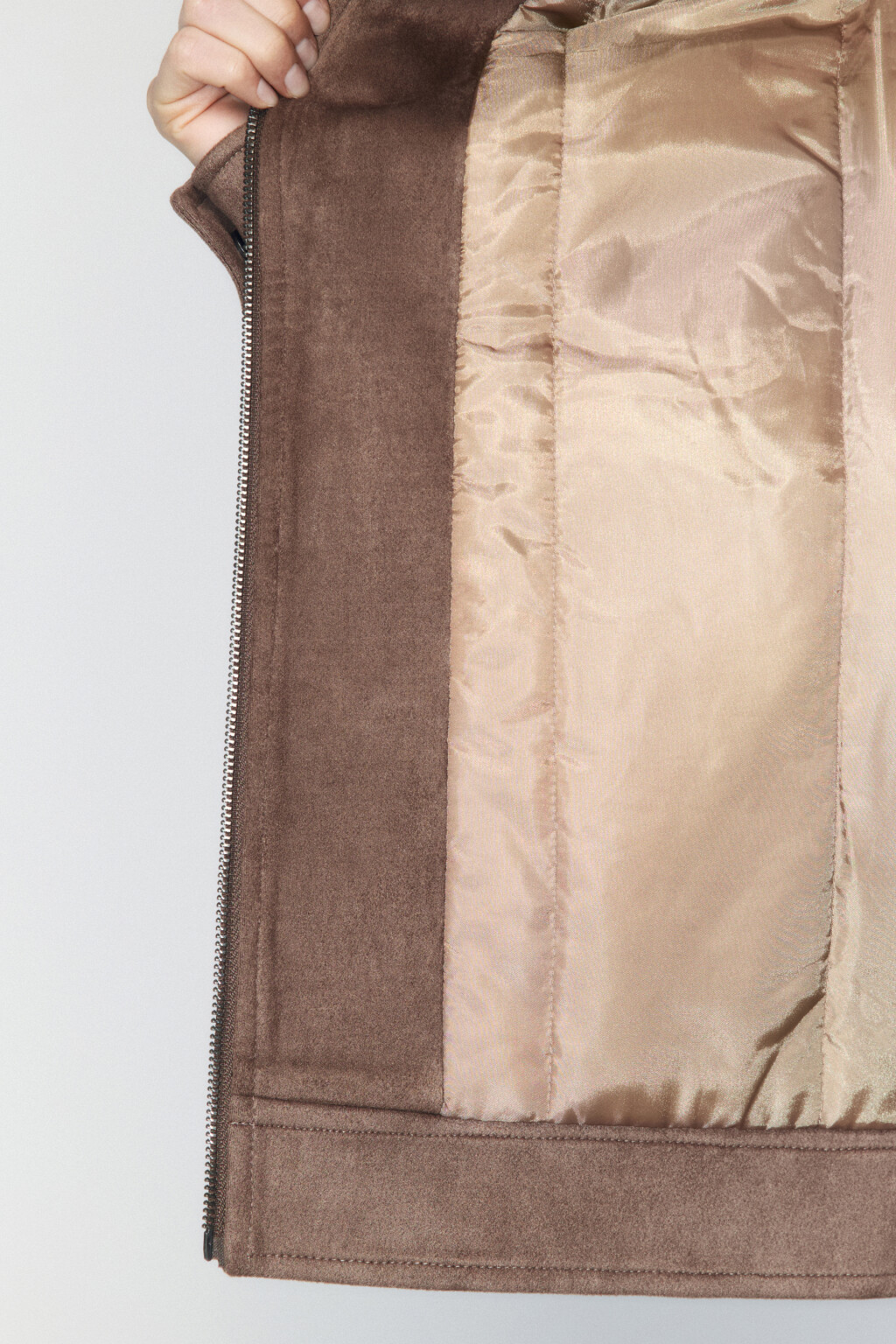 Куртка из искусственной замши на утеплителе - цвет коричневый - 7