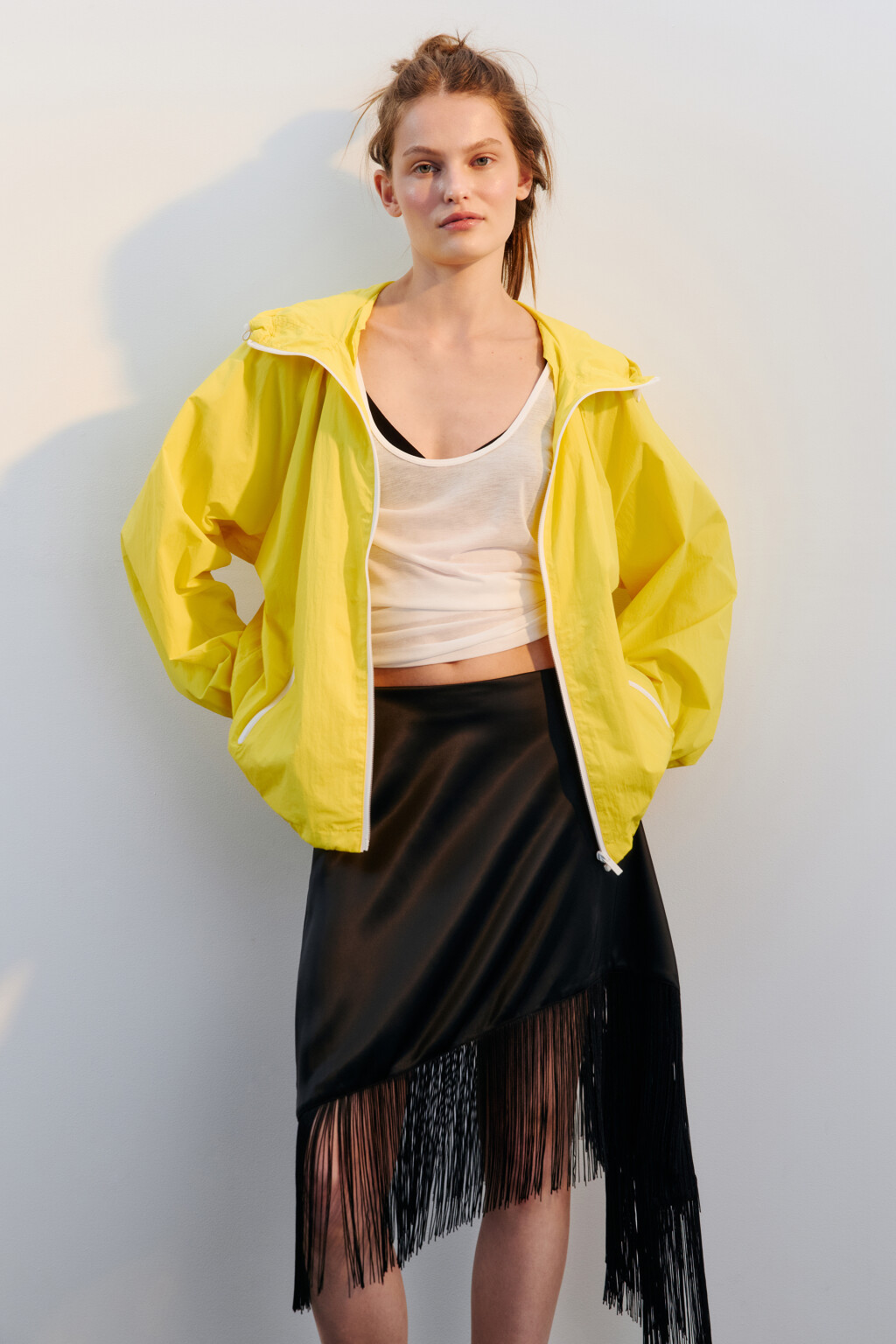 Куртка-ветровка oversize с капюшоном - цвет желтый - 10