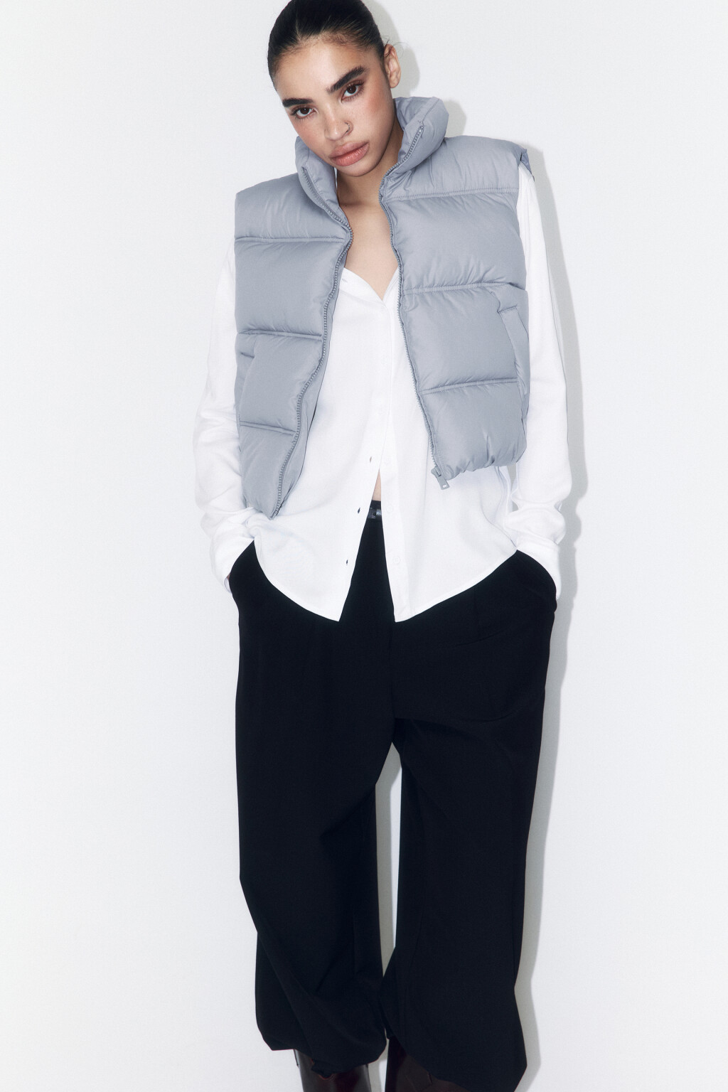 Жилет стеганый укороченный на утеплителе - цвет серый - 1