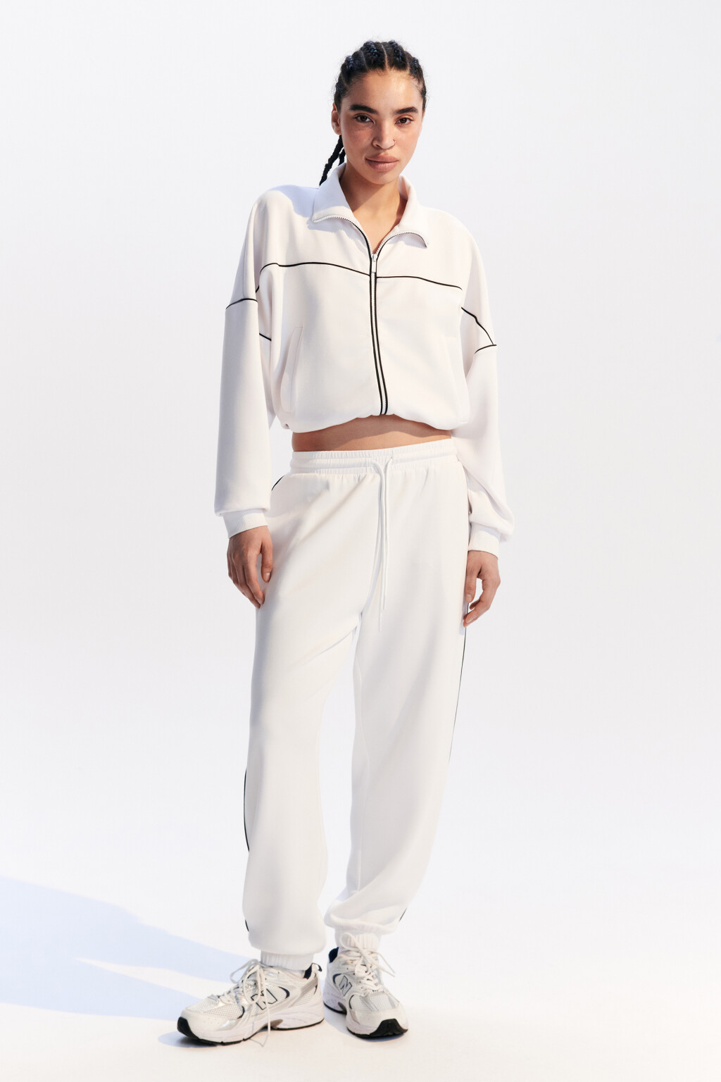 Брюки-джоггеры спортивные с лампасами - цвет ванильный - 4