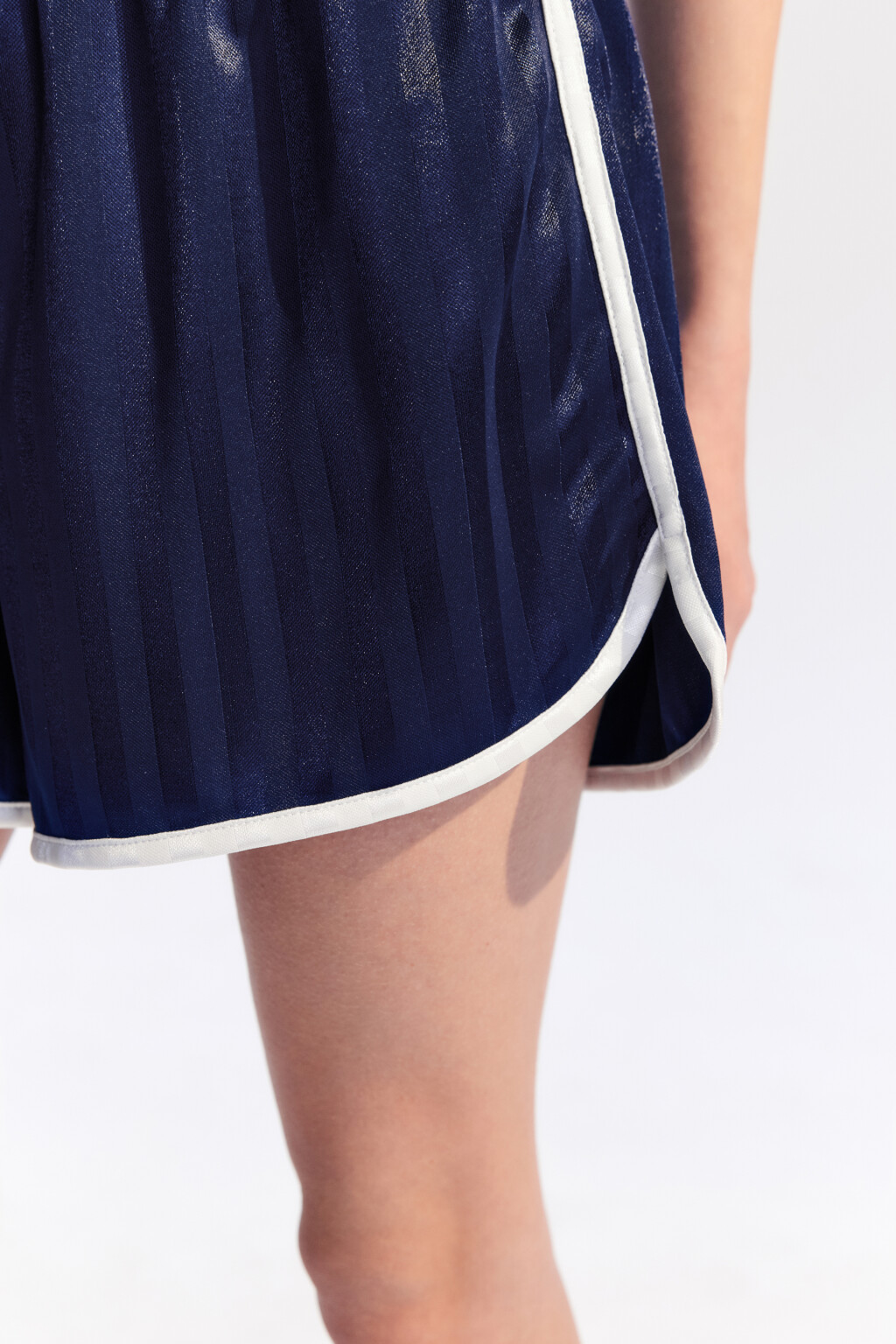 Шорты спортивные атласные - цвет синий - 7