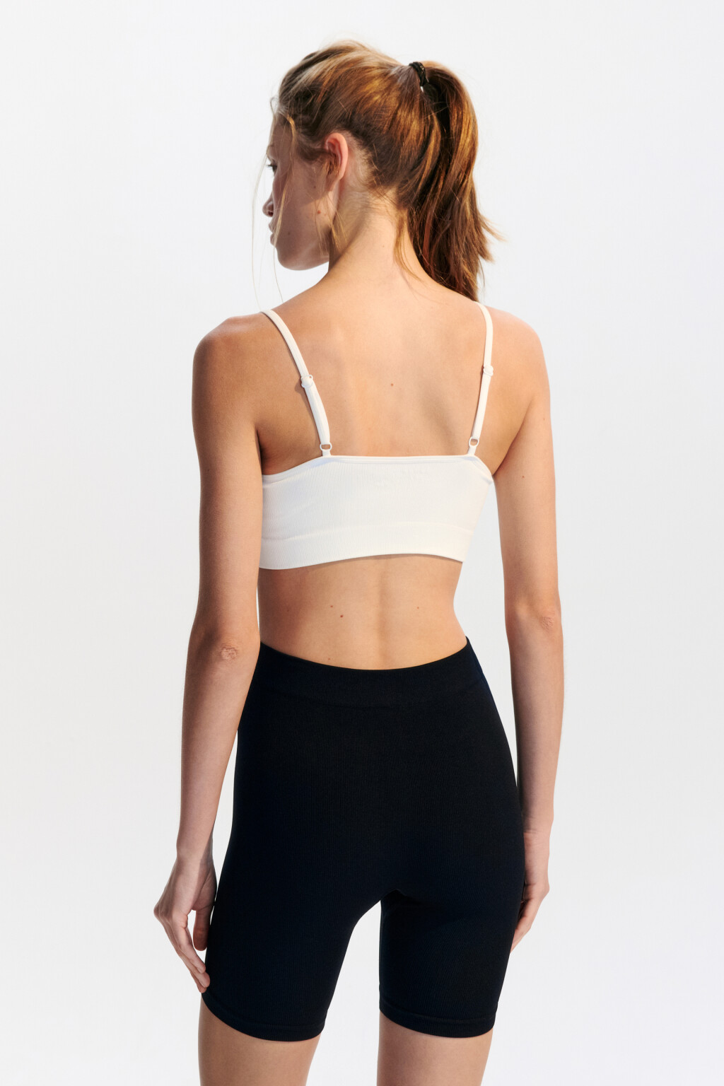 Топ-бюстгальтер спортивный на бретельках - цвет ванильный - 4