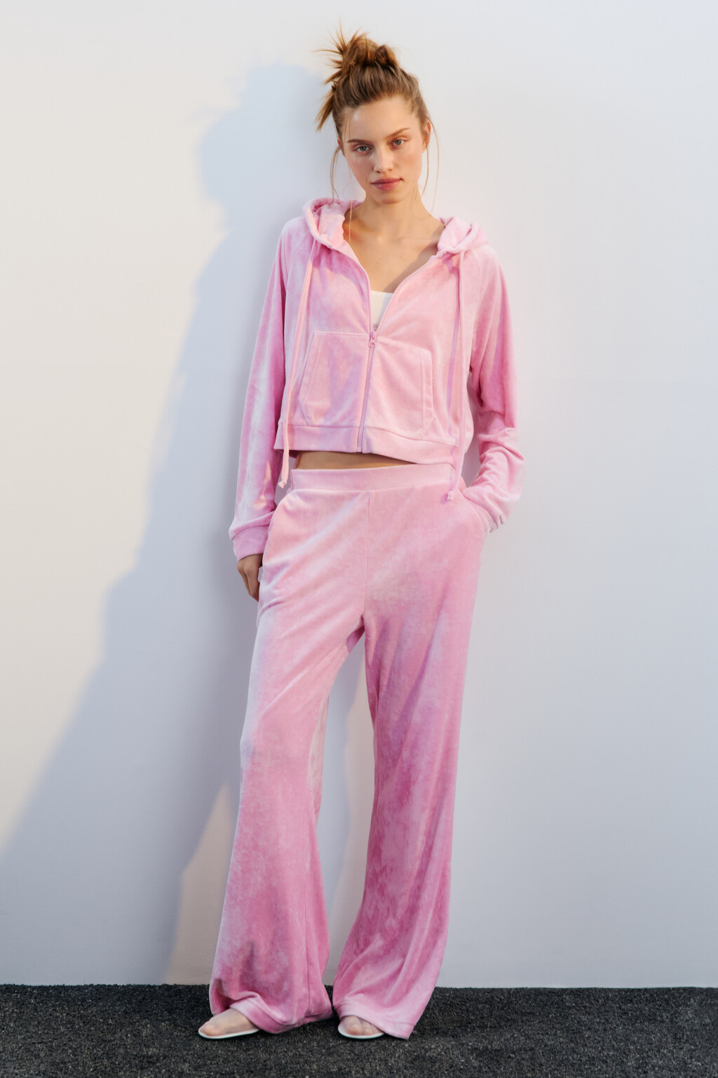 Брюки домашние из велюра - цвет розовый - 4
