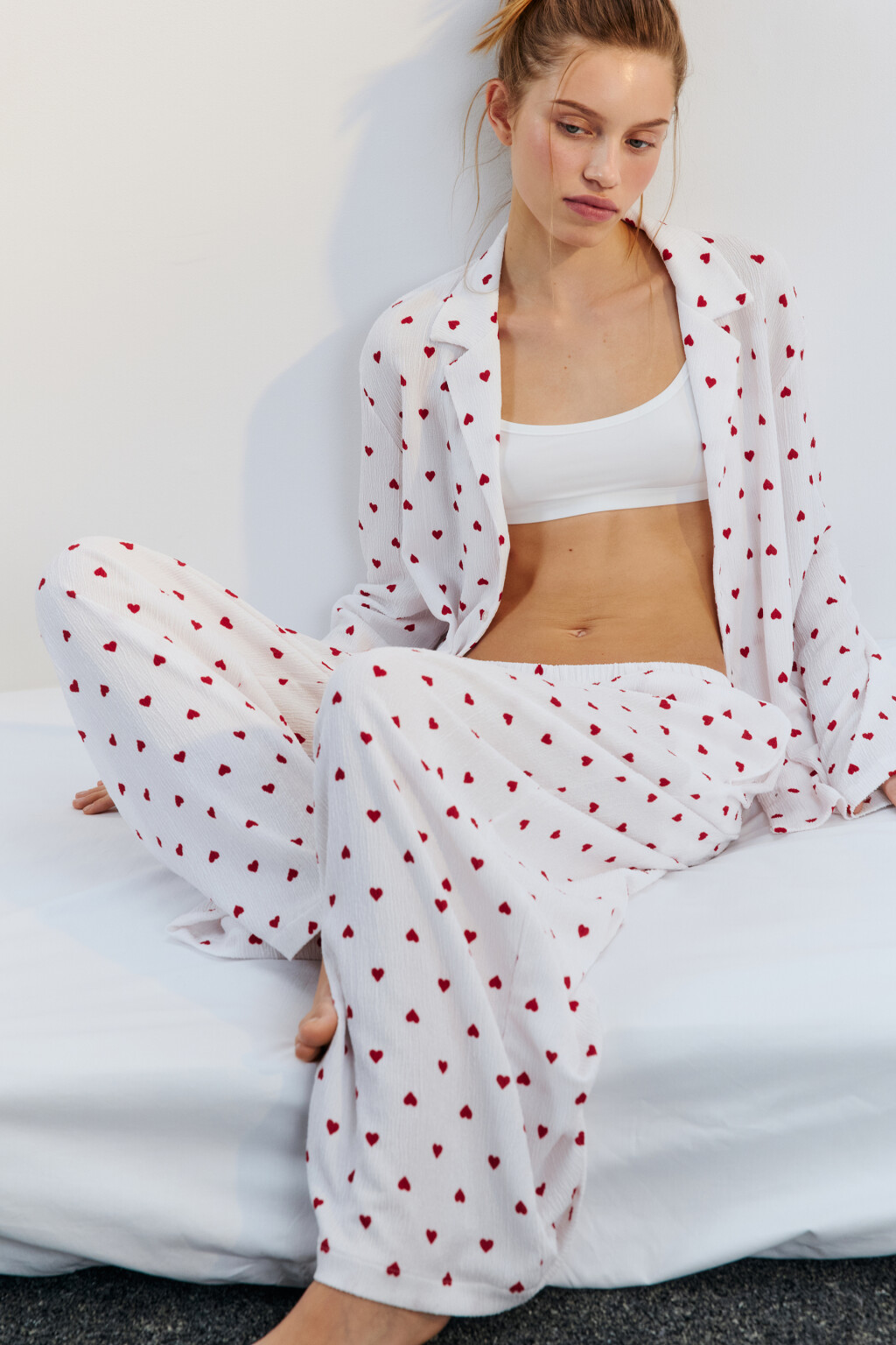 Брюки домашние широкие в сердечко - цвет красный - 2