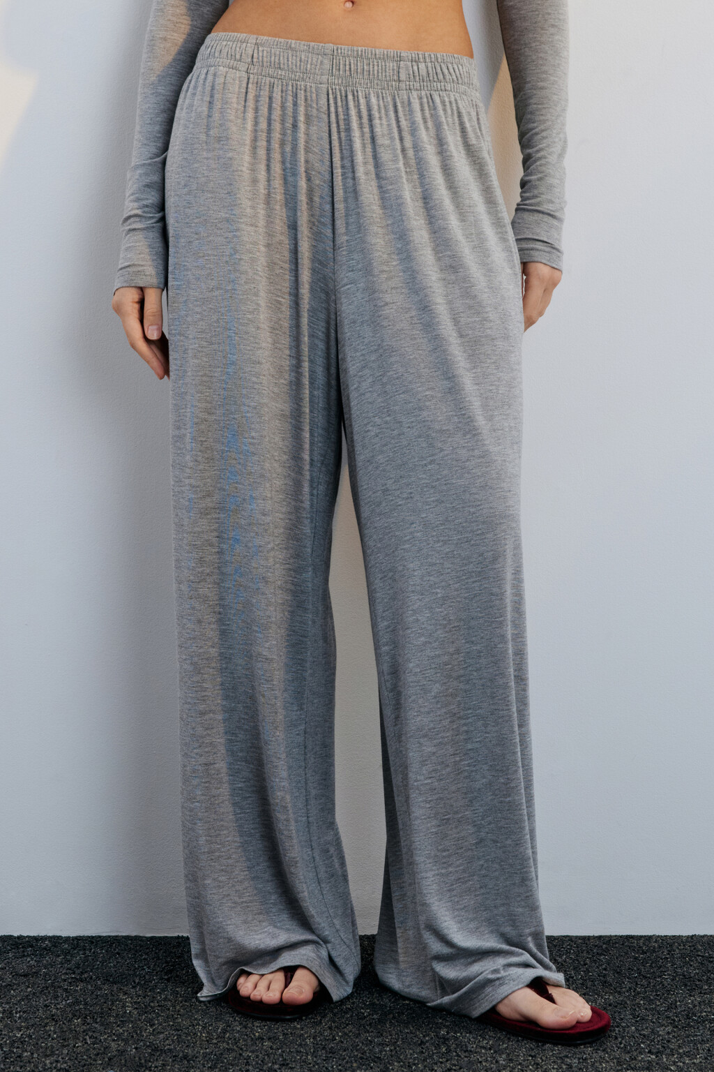Брюки домашние широкие из вискозы - цвет серый - 2