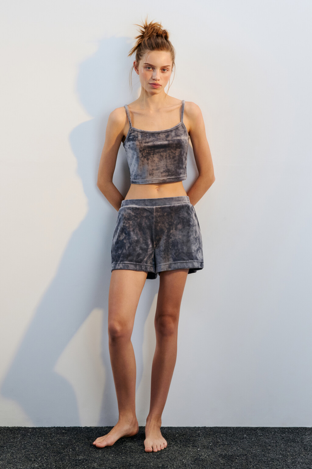 Шорты домашние из велюра - цвет серый - 5