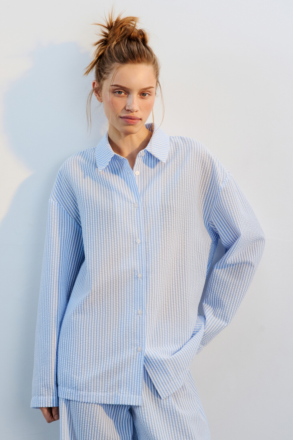 Рубашка домашняя из жатой ткани - цвет голубой - 3