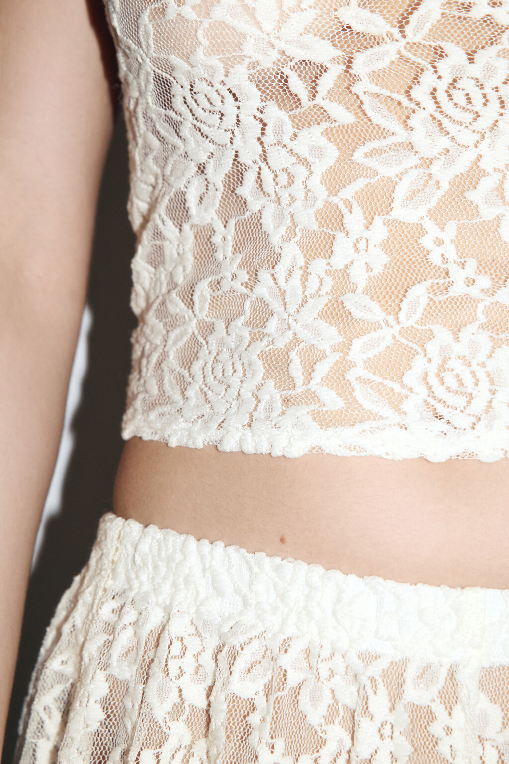 Майка домашняя кружевная на бретельках - цвет ванильный - 6