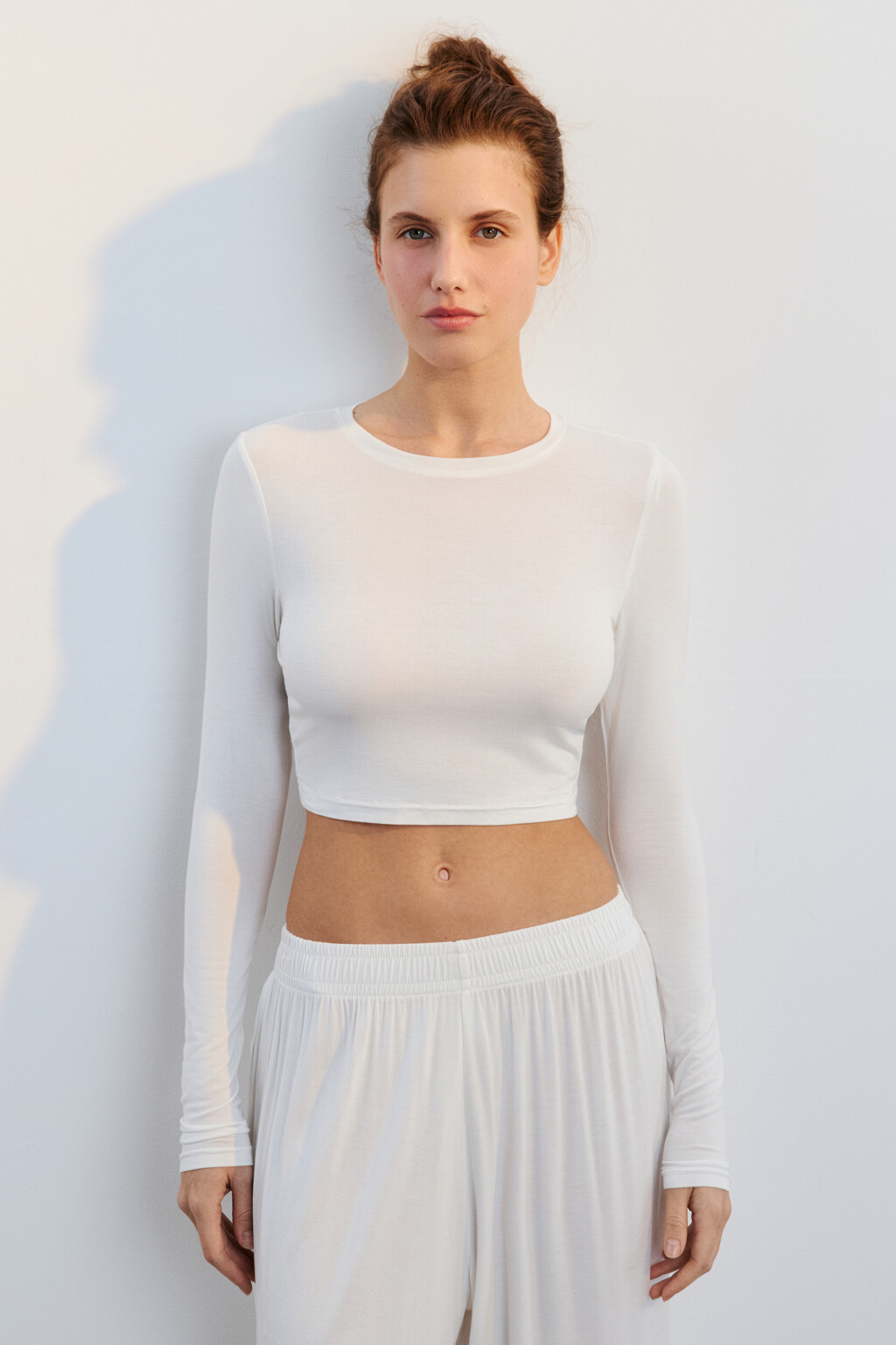 Лонгслив домашний укороченный из вискозы - цвет ванильный - 2