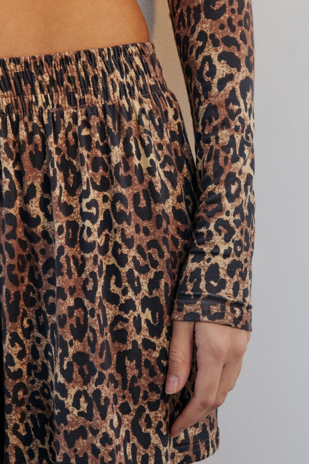 Лонгслив домашний укороченный из вискозы - цвет мультиколор - 6