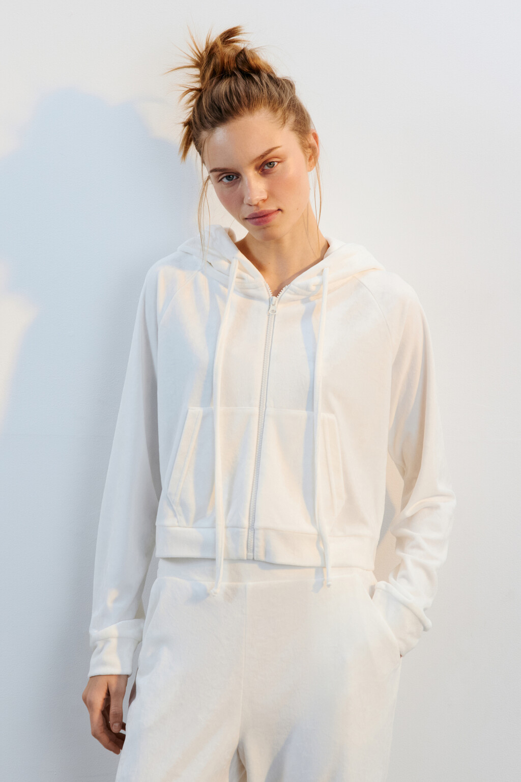 Худи-зипка домашняя из велюра - цвет ванильный - 2