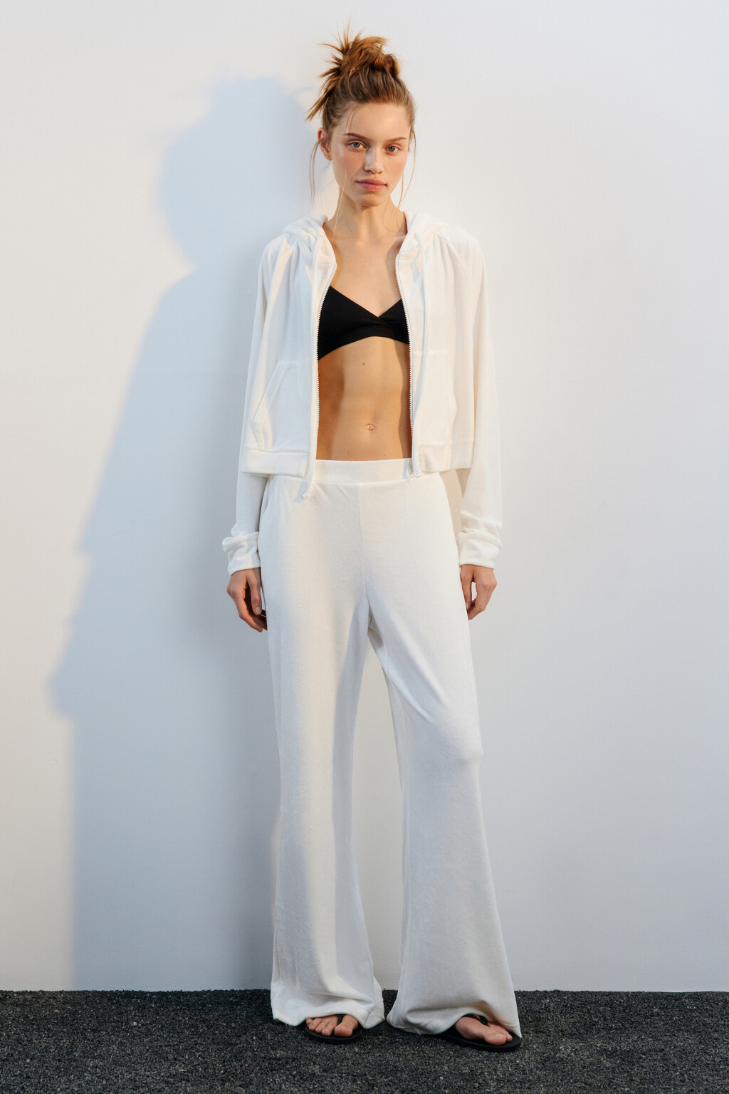 Худи-зипка домашняя из велюра - цвет ванильный - 4