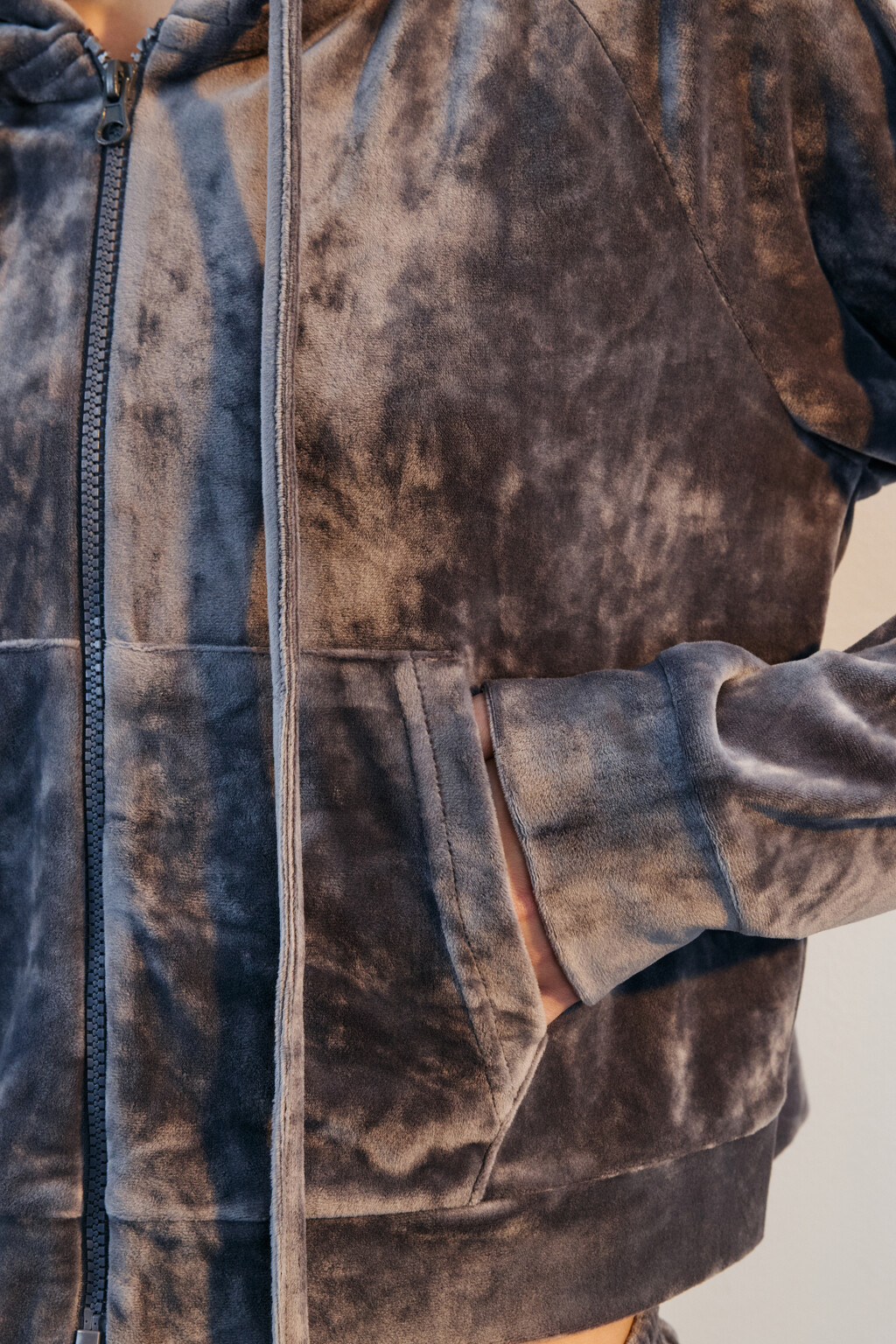 Худи-зипка домашняя из велюра - цвет серый - 6