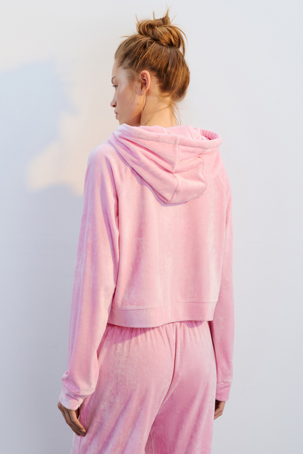 Худи-зипка домашняя из велюра - цвет розовый - 3